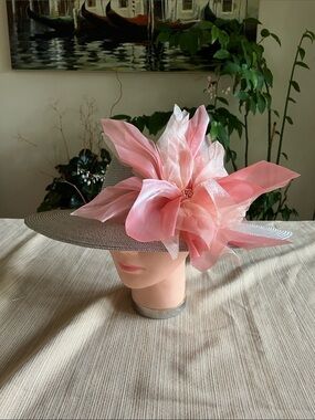 Elegant Taupe and White Mixed Wide-Brim Women's Hat with Pink Floral Accent